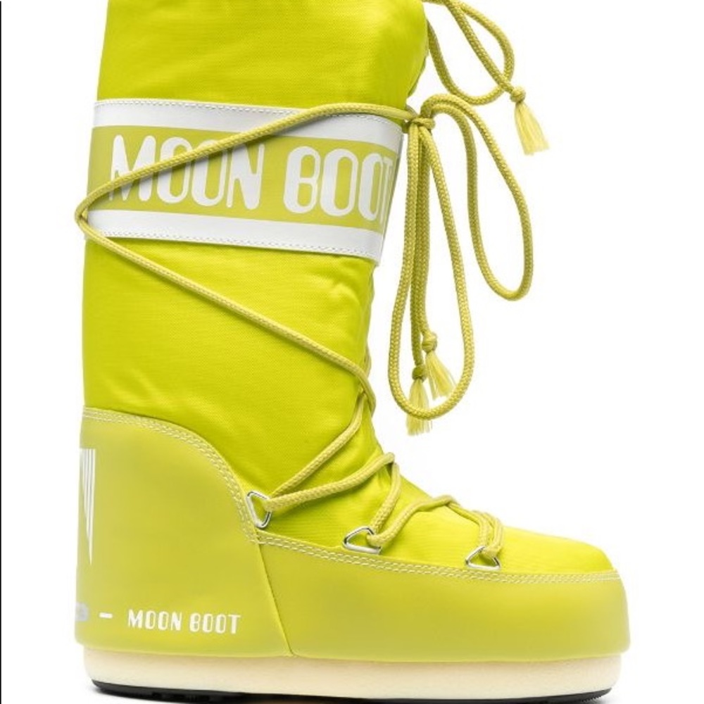 MOON BOOT: LIME GREEN